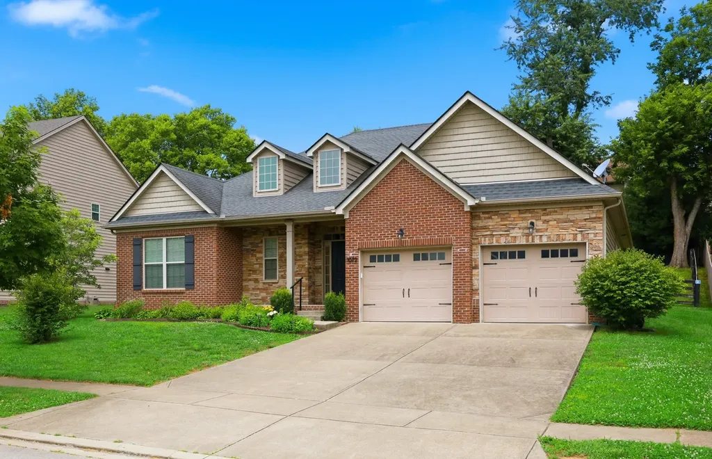 1072 Crestfield Lane Lexington KY 40515