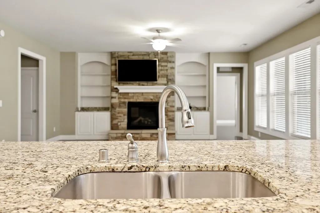 1072 Crestfield Lane Lexington KY 40515