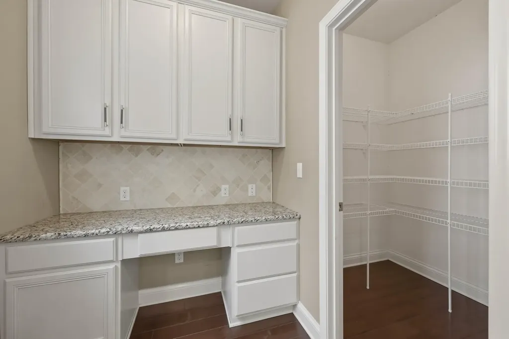 1072 Crestfield Lane Lexington KY 40515