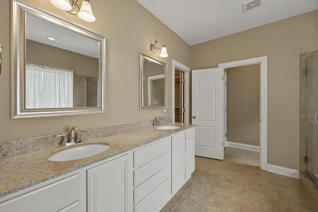 1072 Crestfield Lane Lexington KY 40515