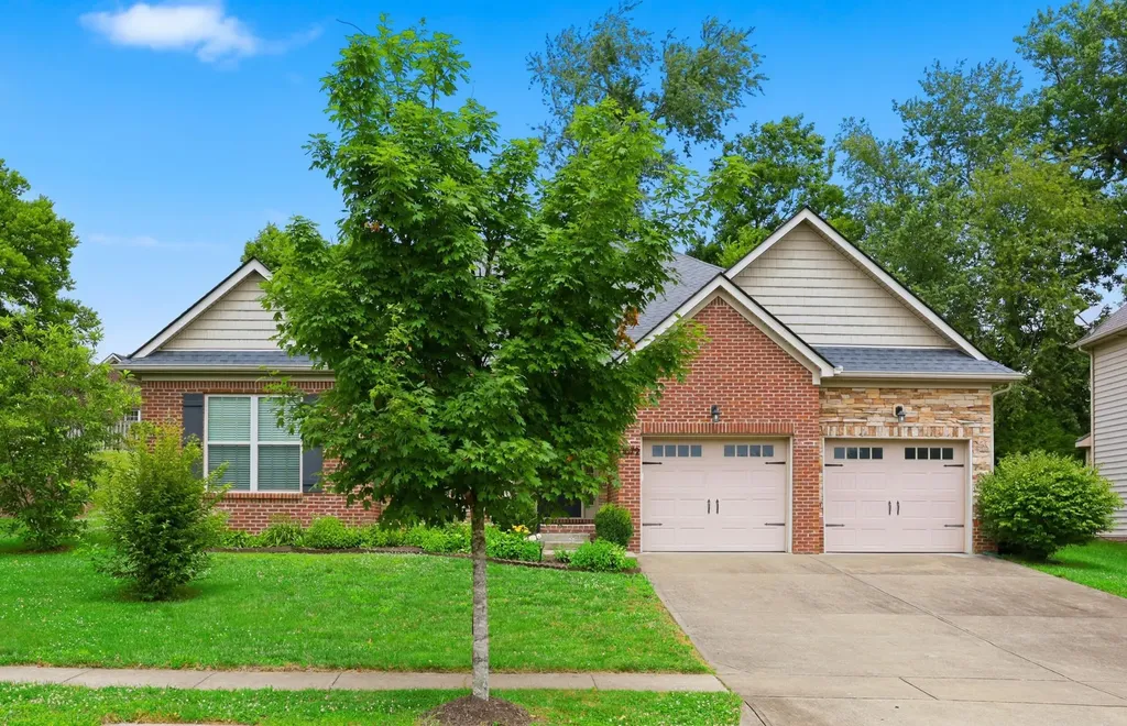 1072 Crestfield Lane Lexington KY 40515