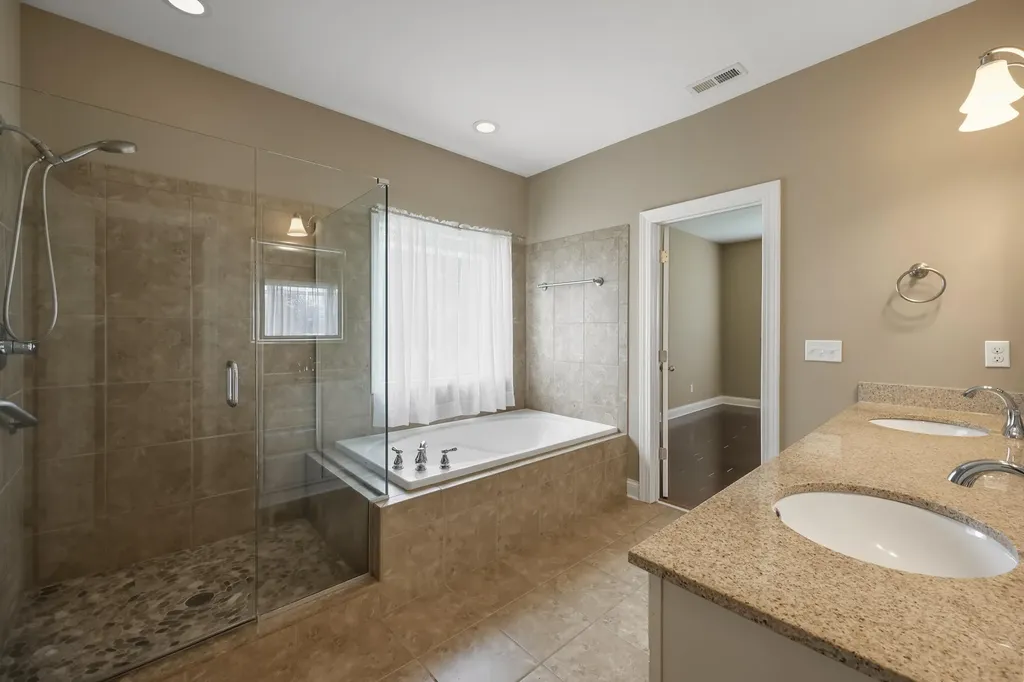 1072 Crestfield Lane Lexington KY 40515