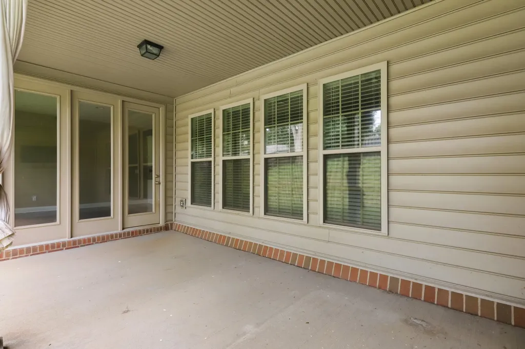 1072 Crestfield Lane Lexington KY 40515