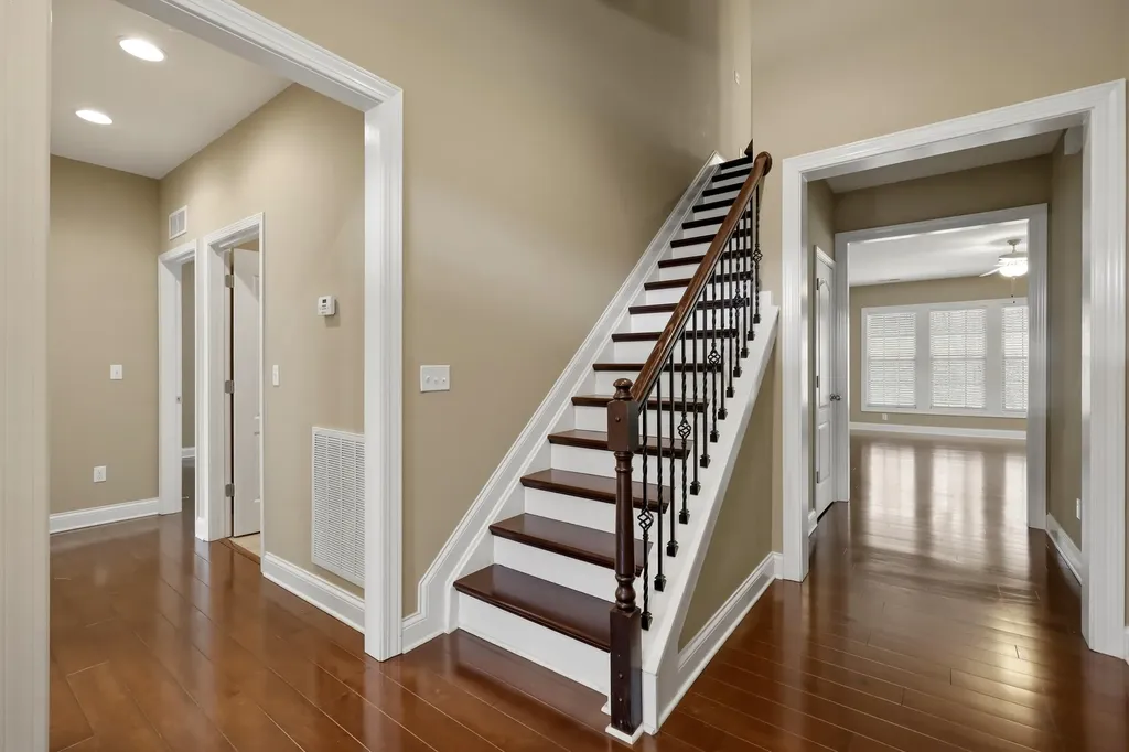 1072 Crestfield Lane Lexington KY 40515