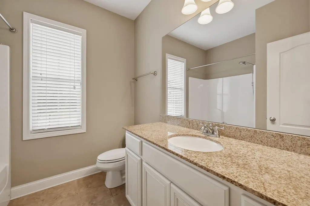 1072 Crestfield Lane Lexington KY 40515