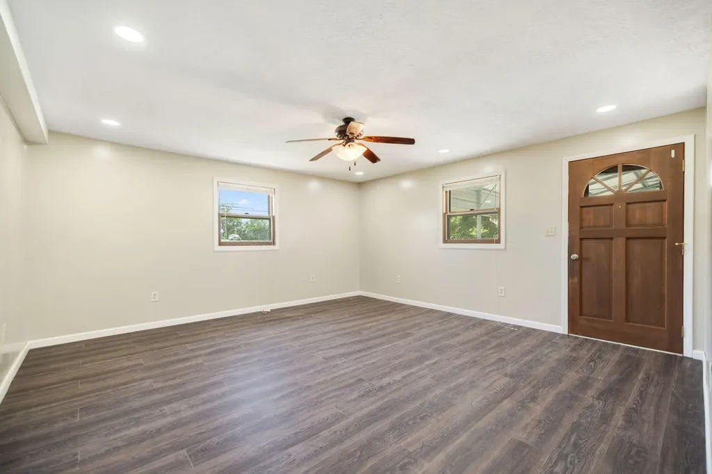 3452 Ky-1247 Road Somerset KY 42503