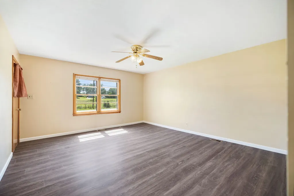 3452 Ky-1247 Road Somerset KY 42503