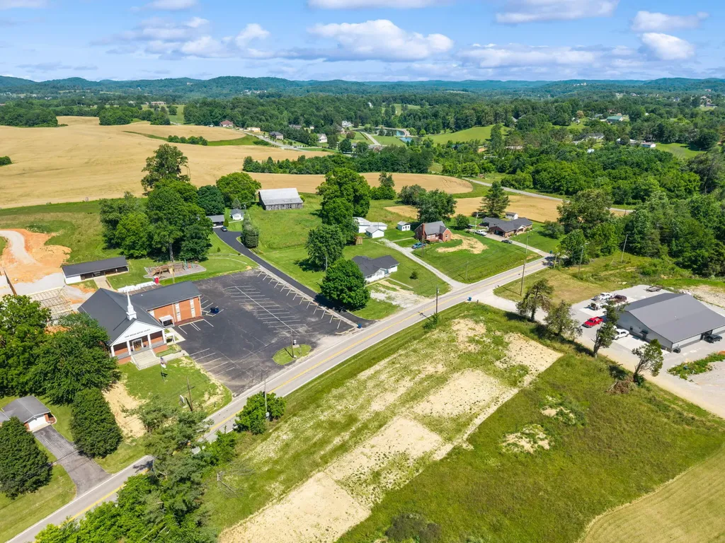 3452 Ky-1247 Road Somerset KY 42503
