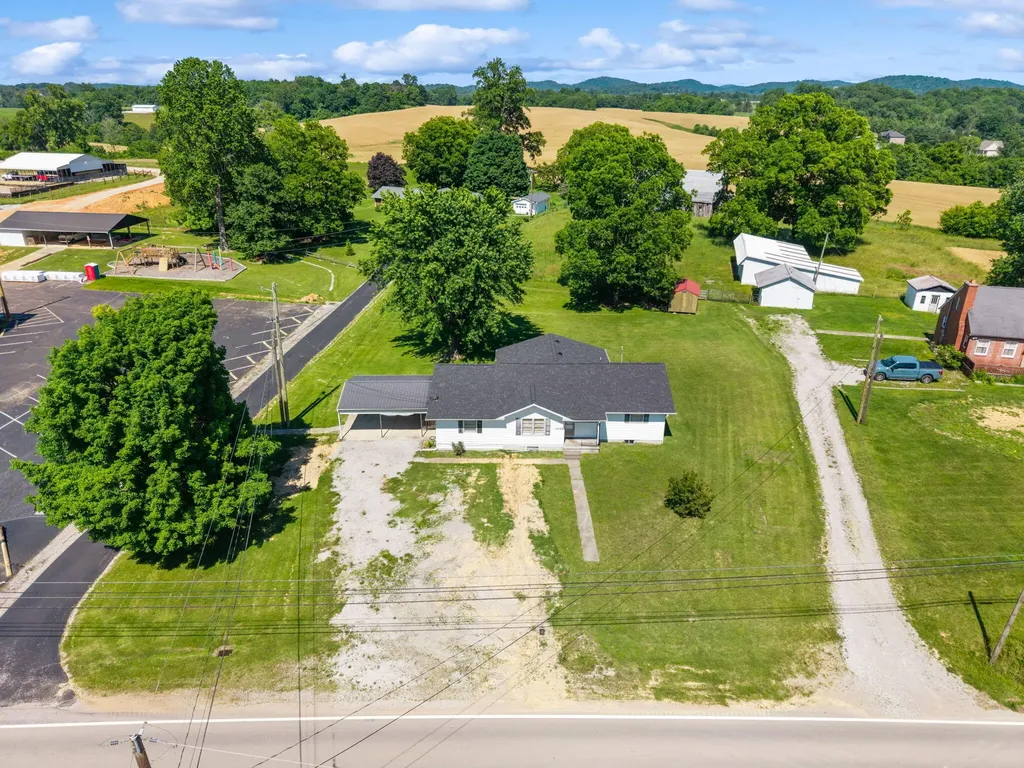 3452 Ky-1247 Road Somerset KY 42503