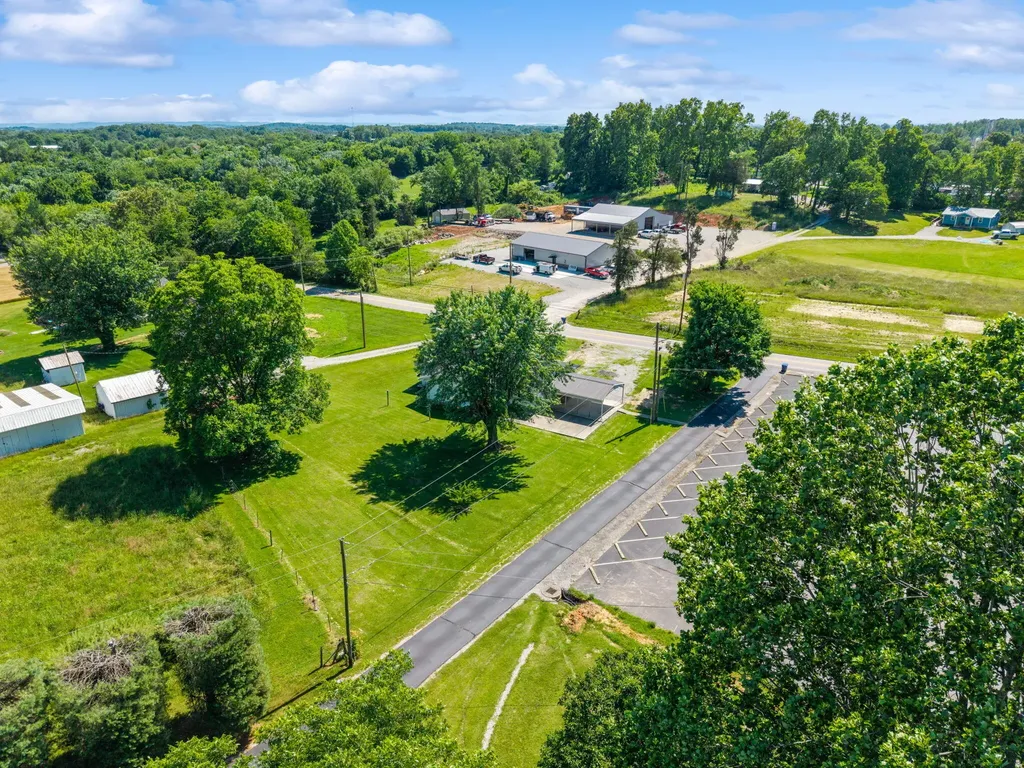 3452 Ky-1247 Road Somerset KY 42503