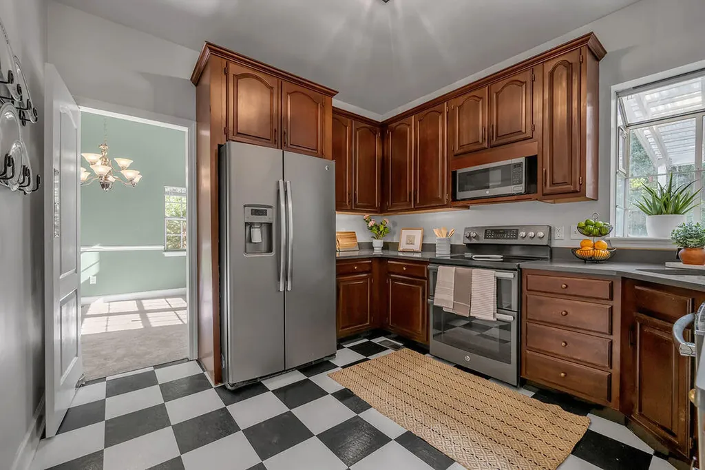928 Palomino Lane Lexington KY 40503