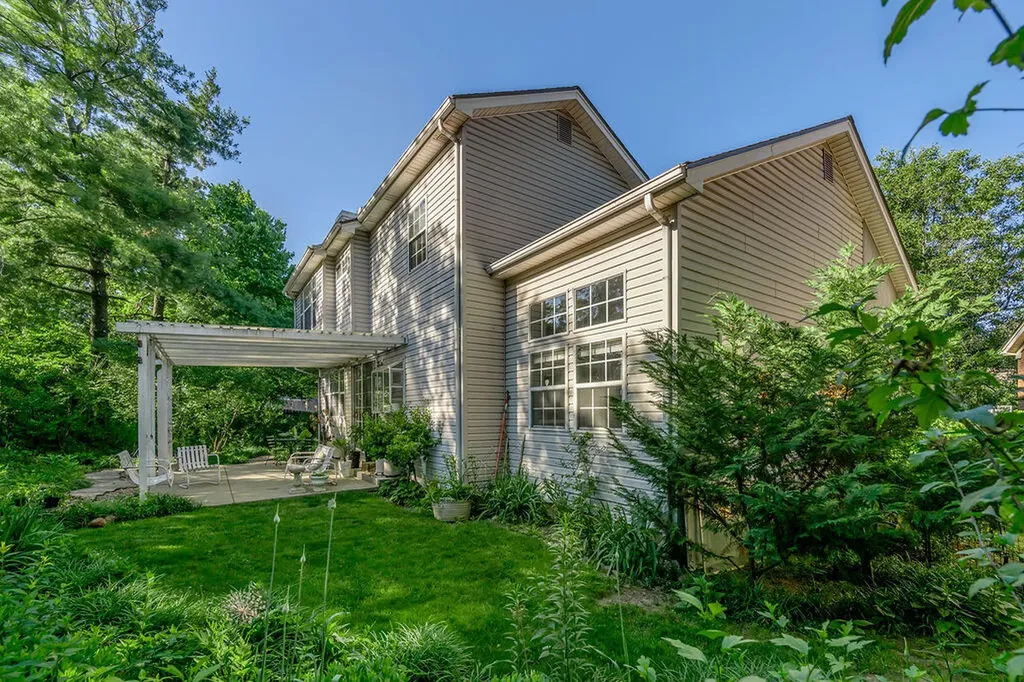928 Palomino Lane Lexington KY 40503