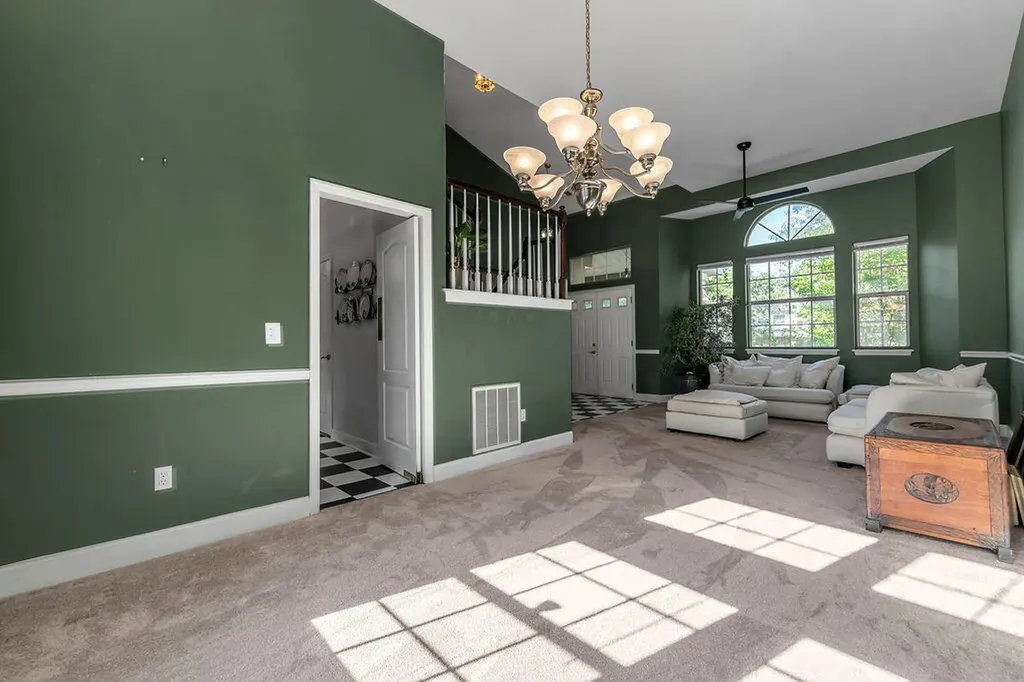 928 Palomino Lane Lexington KY 40503