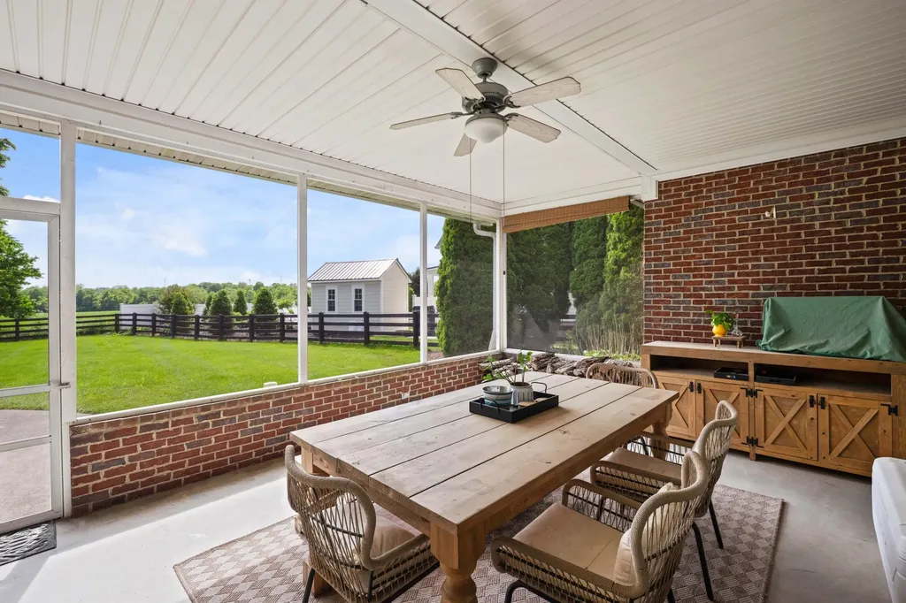 501 Hawthorne Drive Nicholasville KY 40356