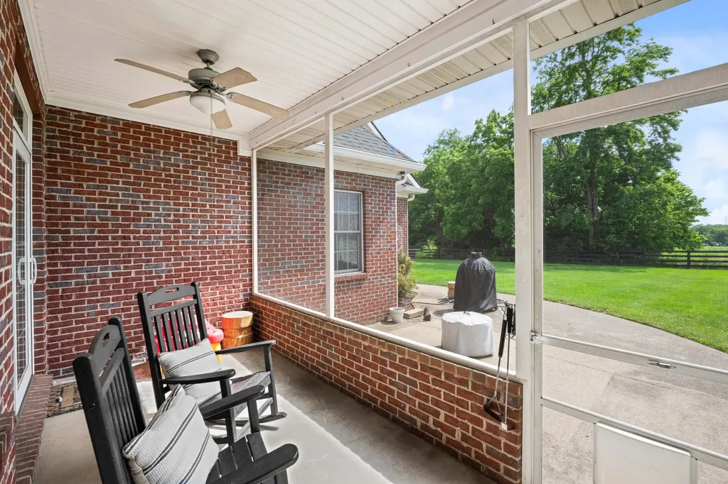 501 Hawthorne Drive Nicholasville KY 40356