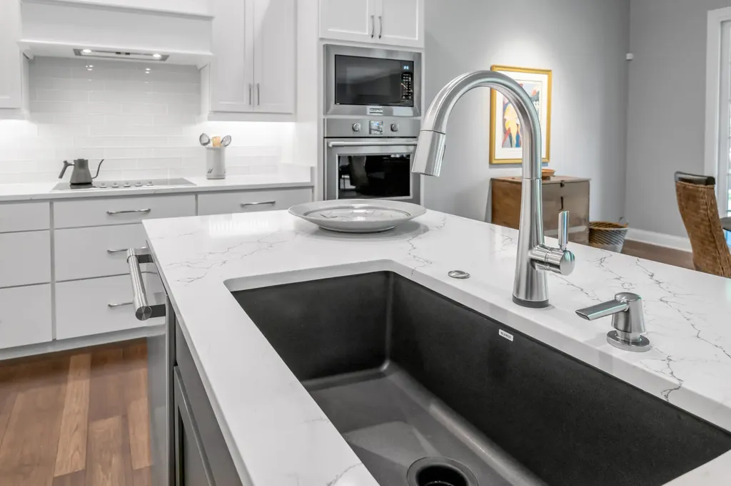 392 Weston Park Lexington KY 40515