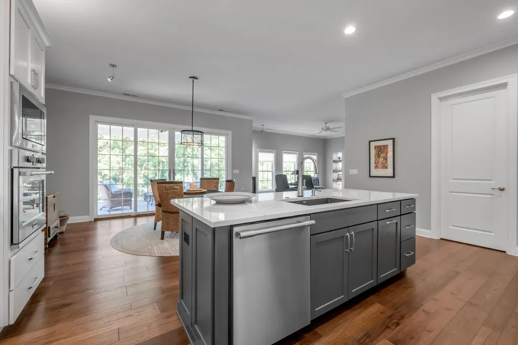 392 Weston Park Lexington KY 40515