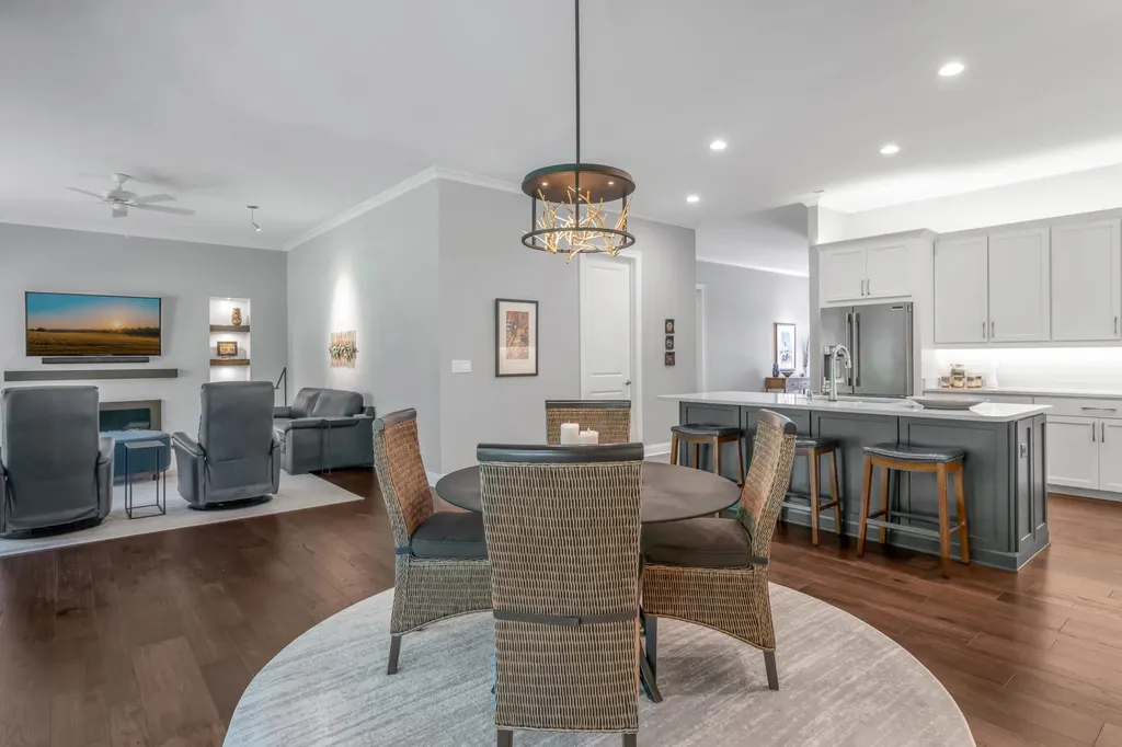 392 Weston Park Lexington KY 40515