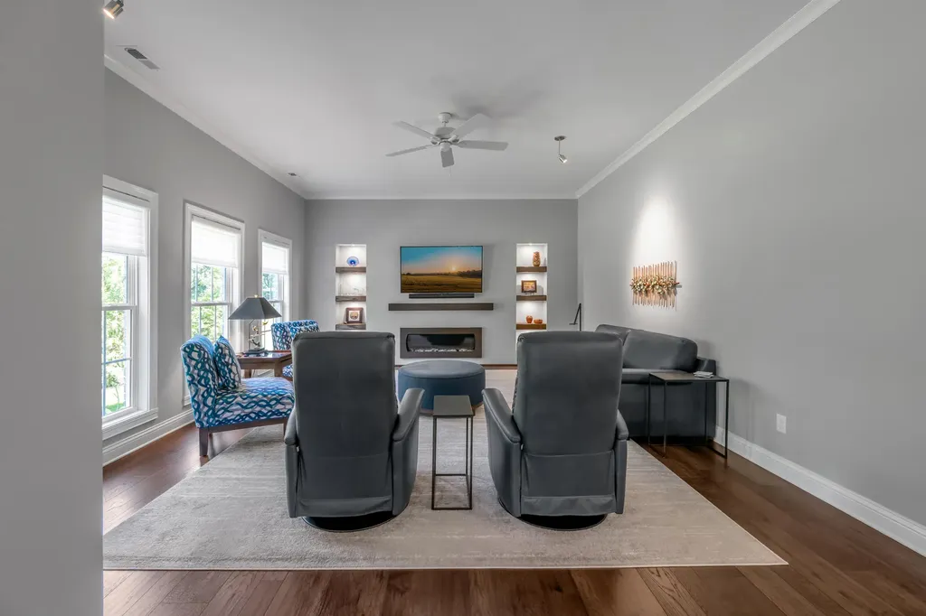 392 Weston Park Lexington KY 40515