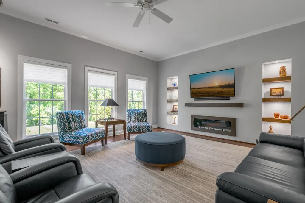 392 Weston Park Lexington KY 40515