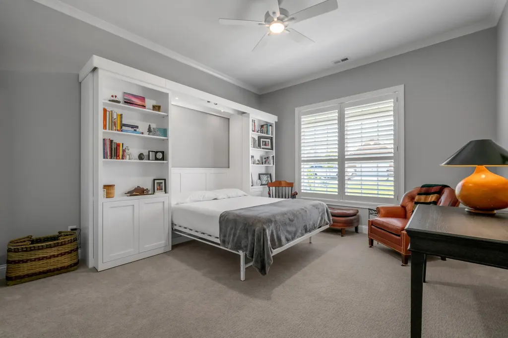 392 Weston Park Lexington KY 40515