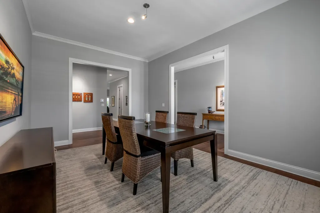 392 Weston Park Lexington KY 40515