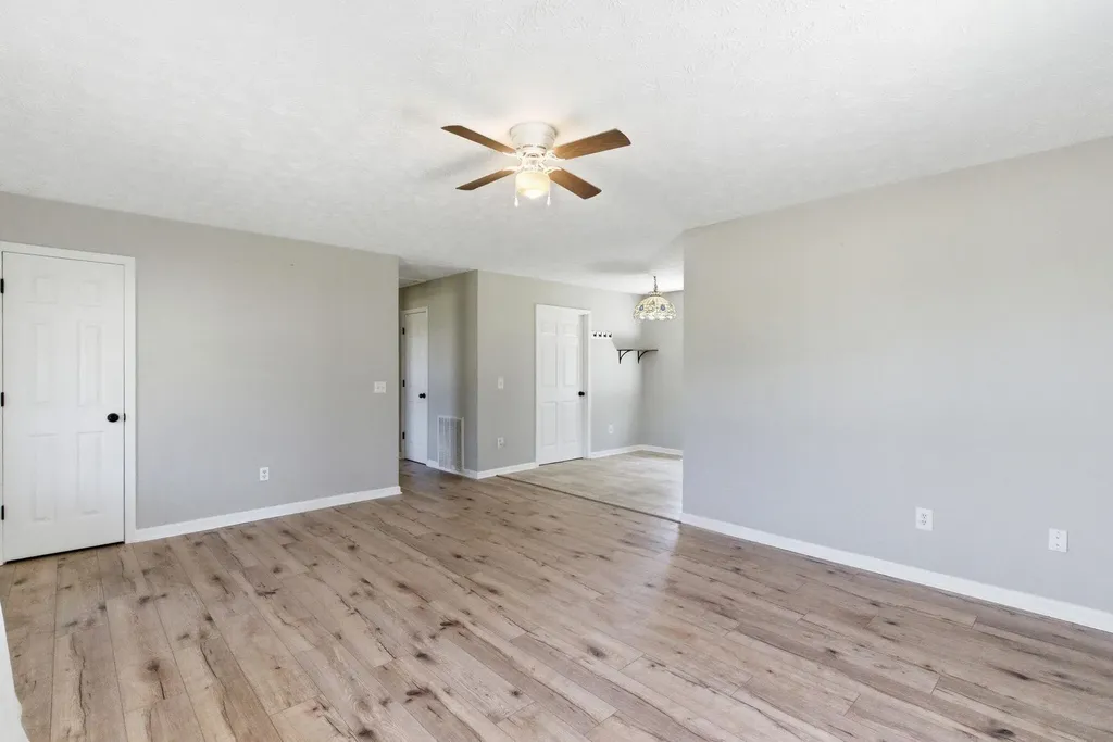 103 Ridge Road Irvine KY 40336