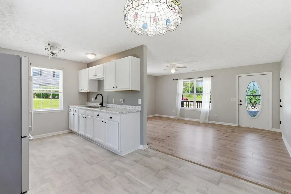 103 Ridge Road Irvine KY 40336