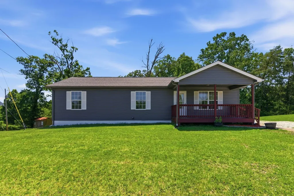 103 Ridge Road Irvine KY 40336