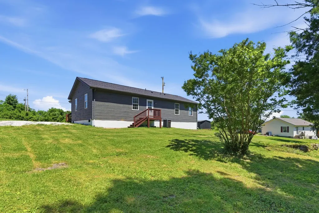 103 Ridge Road Irvine KY 40336