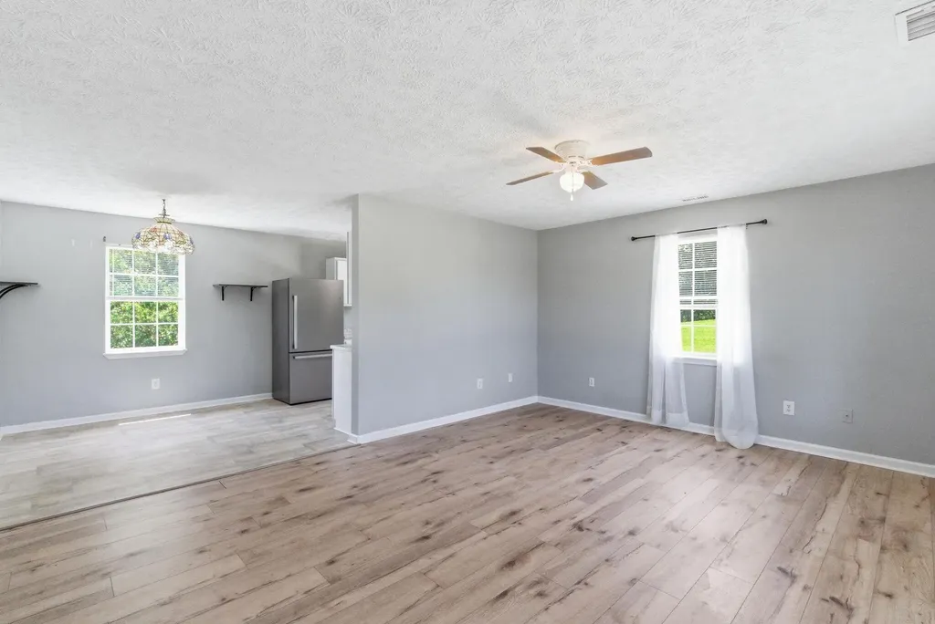 103 Ridge Road Irvine KY 40336