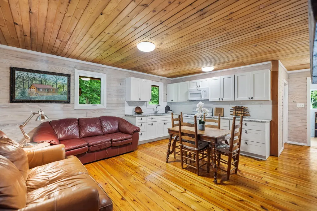 79 First Jasper Road Burnside KY 42519