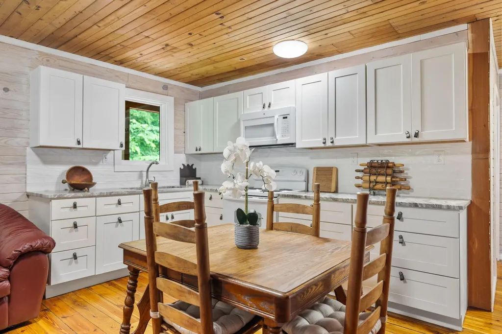 79 First Jasper Road Burnside KY 42519