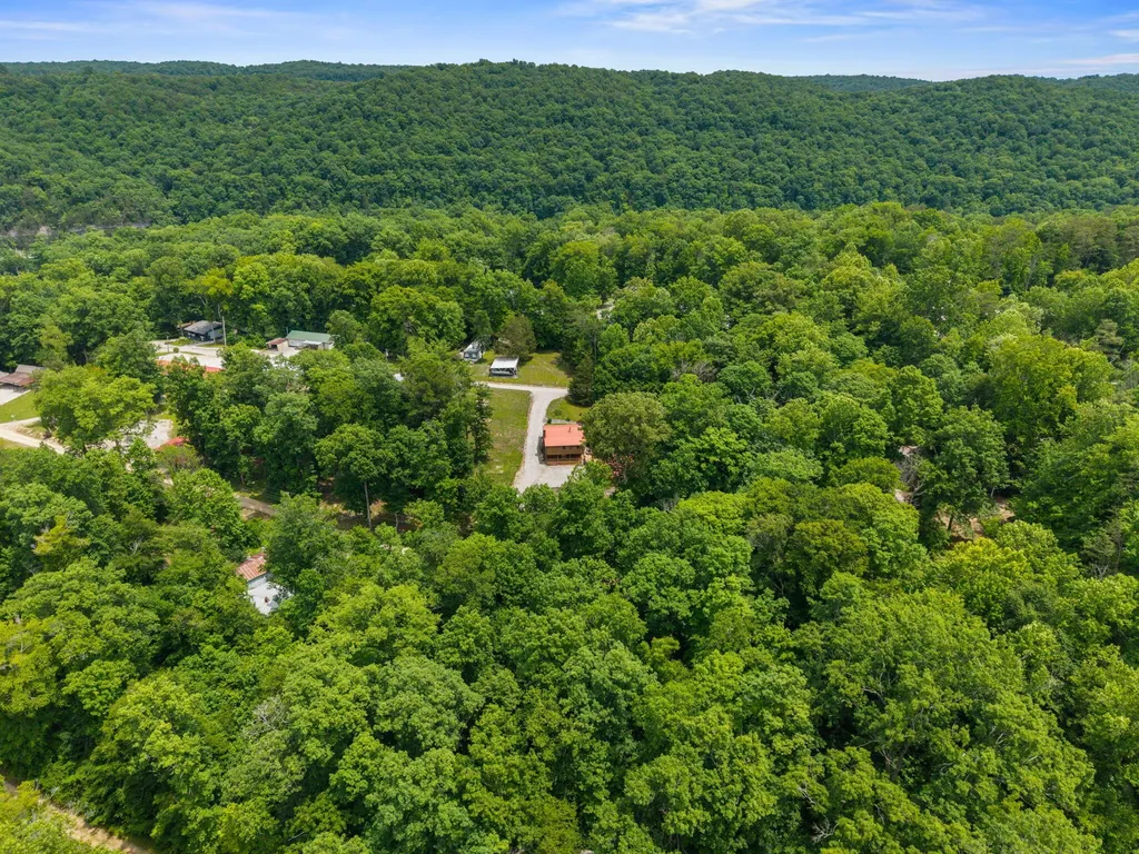 79 First Jasper Road Burnside KY 42519