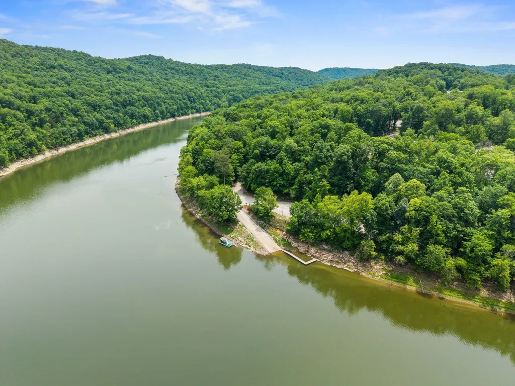 79 First Jasper Road Burnside KY 42519