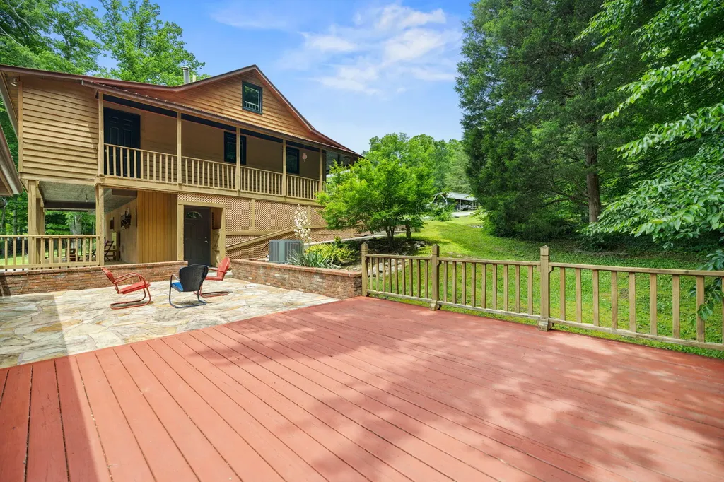 79 First Jasper Road Burnside KY 42519