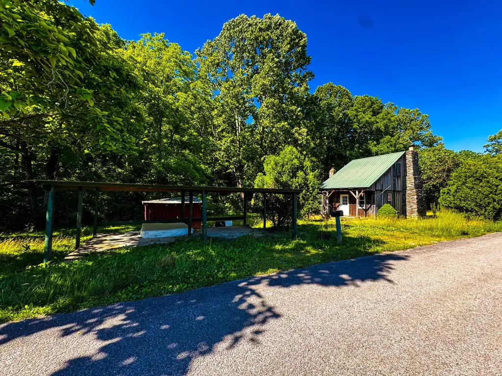 2971 Pottsville Road Springfield KY 40069