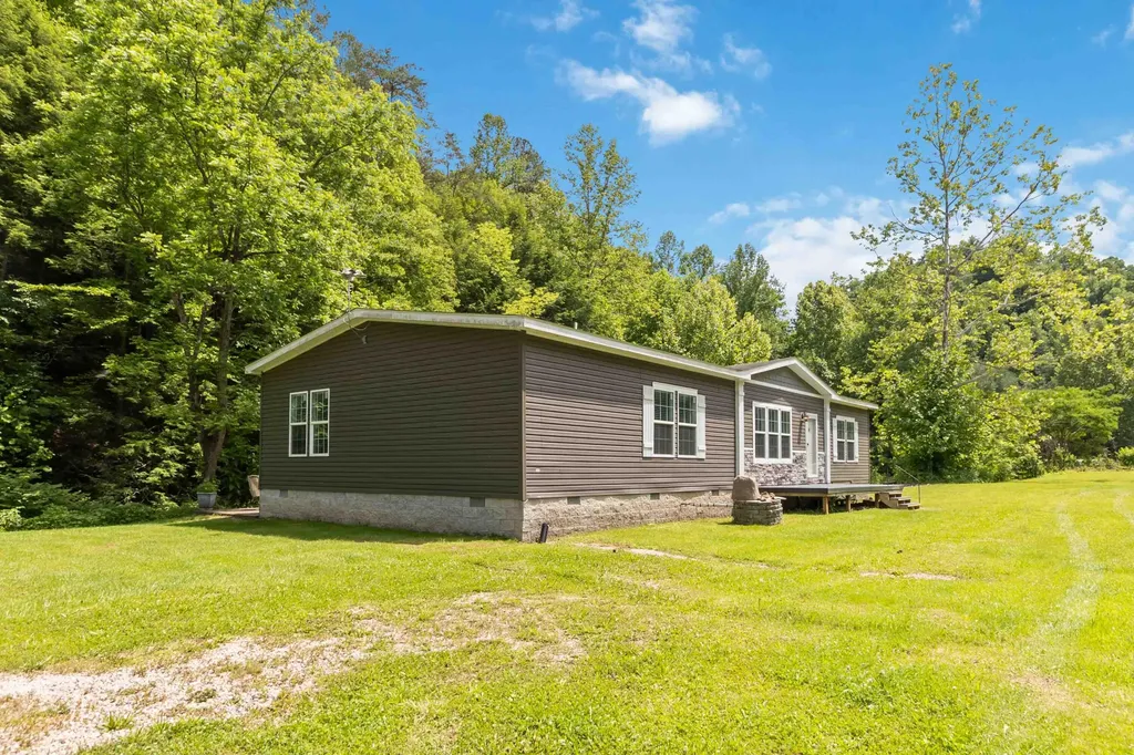 5487 W Kentucky Highway 30 Jackson KY 41339