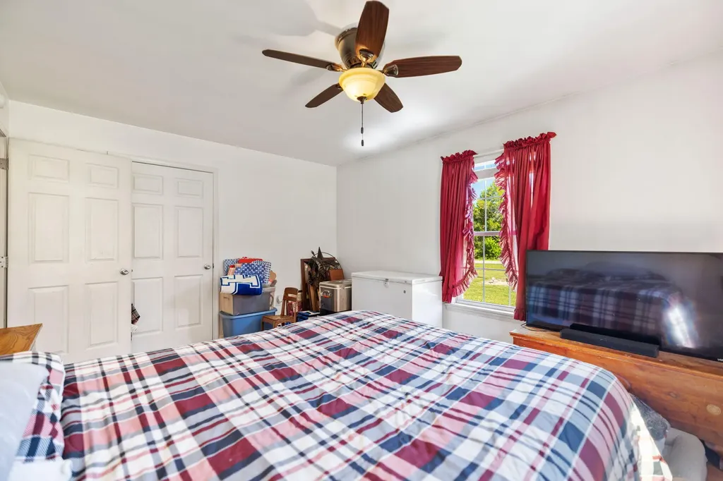 15 Rose Lane Clay City KY 40312