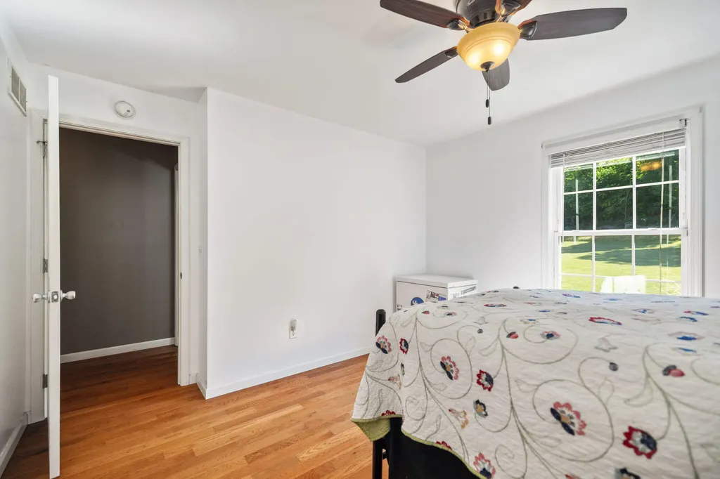 15 Rose Lane Clay City KY 40312
