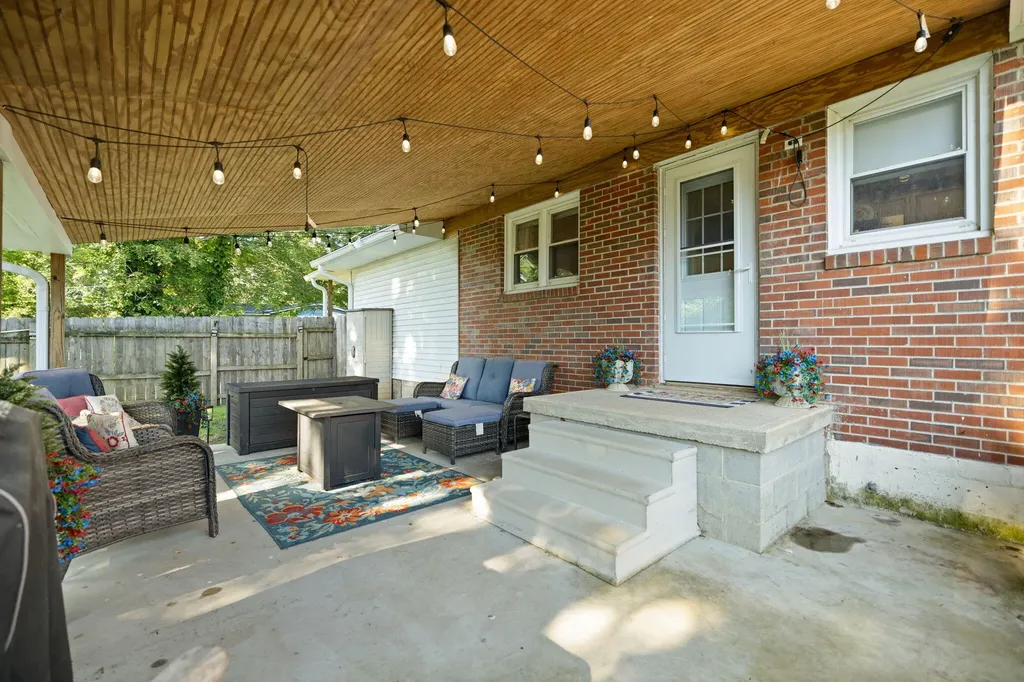 132 Airport Road Stanton KY 40380