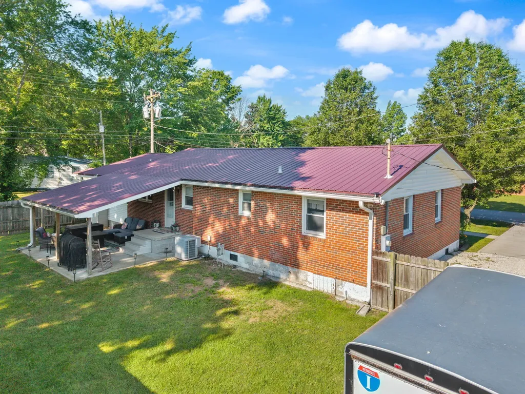 132 Airport Road Stanton KY 40380