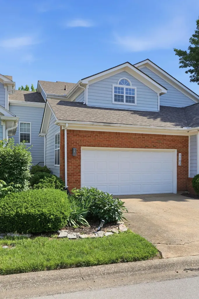 1102 Griffin Gate Drive Lexington KY 40511