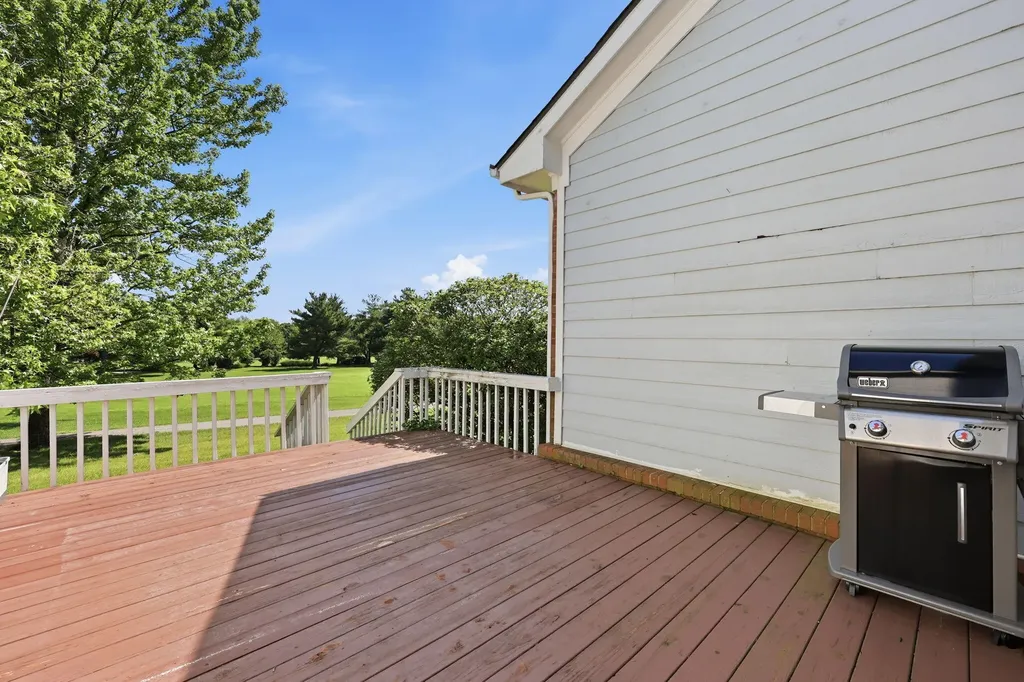 1102 Griffin Gate Drive Lexington KY 40511
