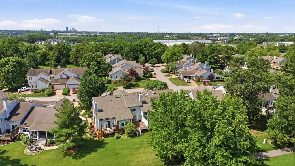 1102 Griffin Gate Drive Lexington KY 40511