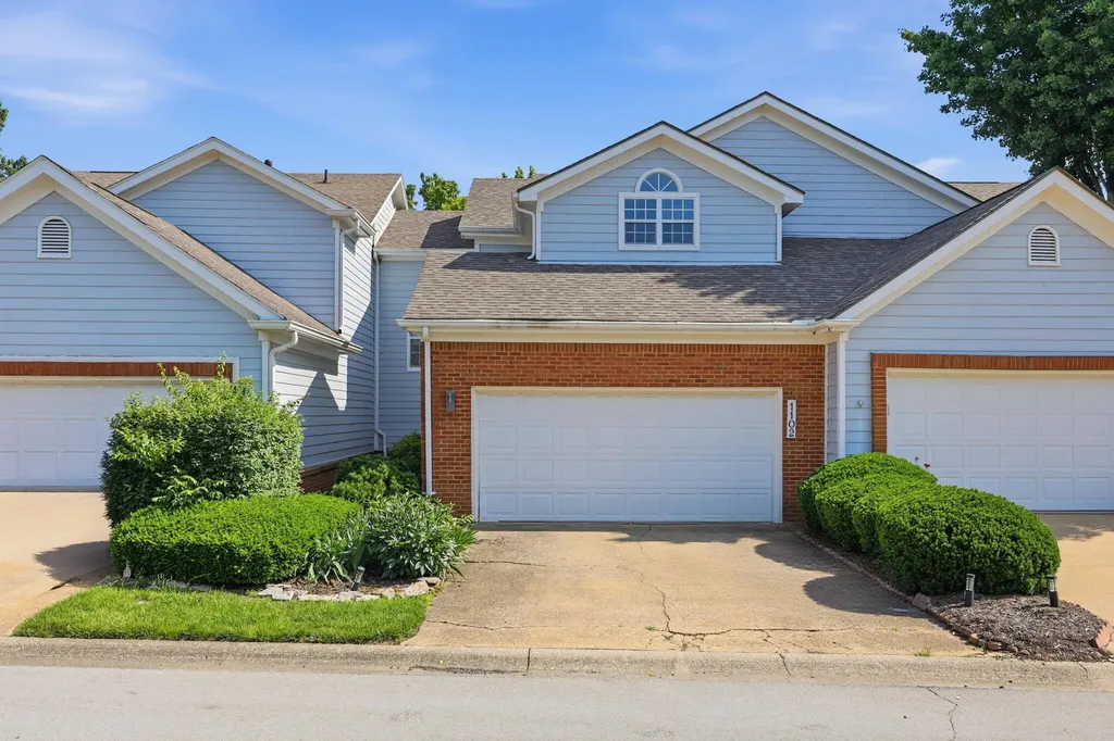 1102 Griffin Gate Drive Lexington KY 40511