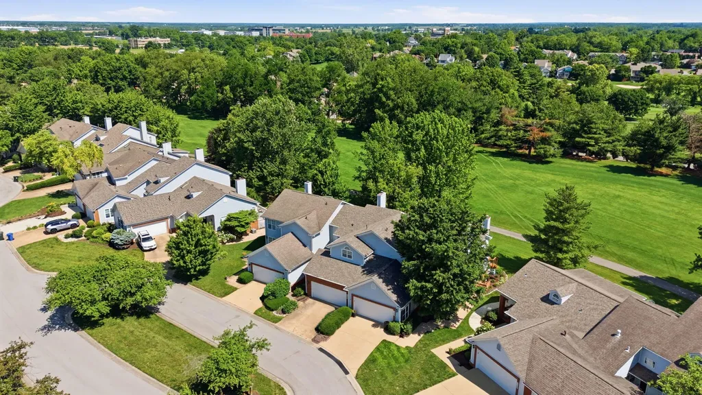 1102 Griffin Gate Drive Lexington KY 40511