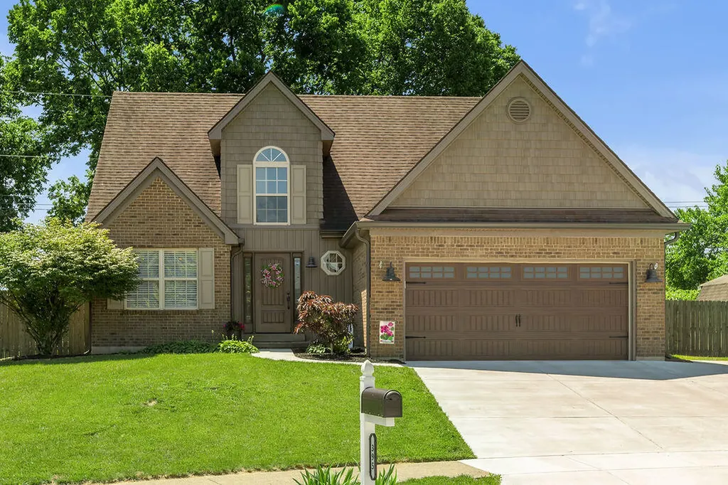 395 Colony Drive Versailles KY 40383