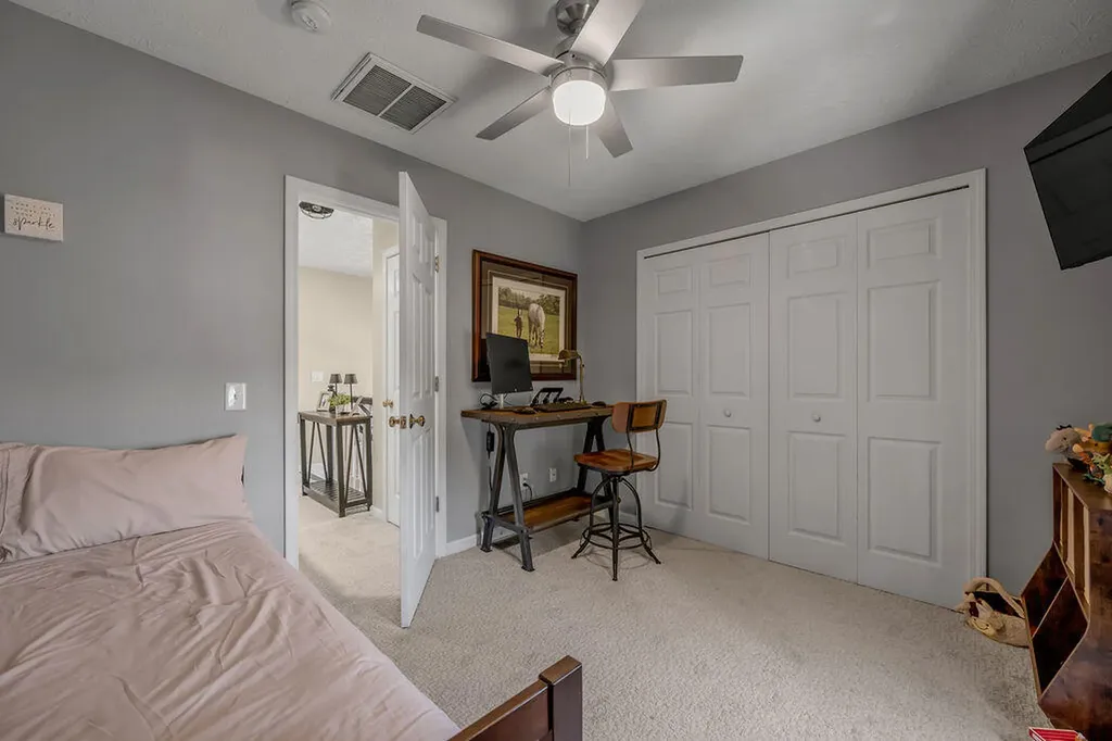 395 Colony Drive Versailles KY 40383