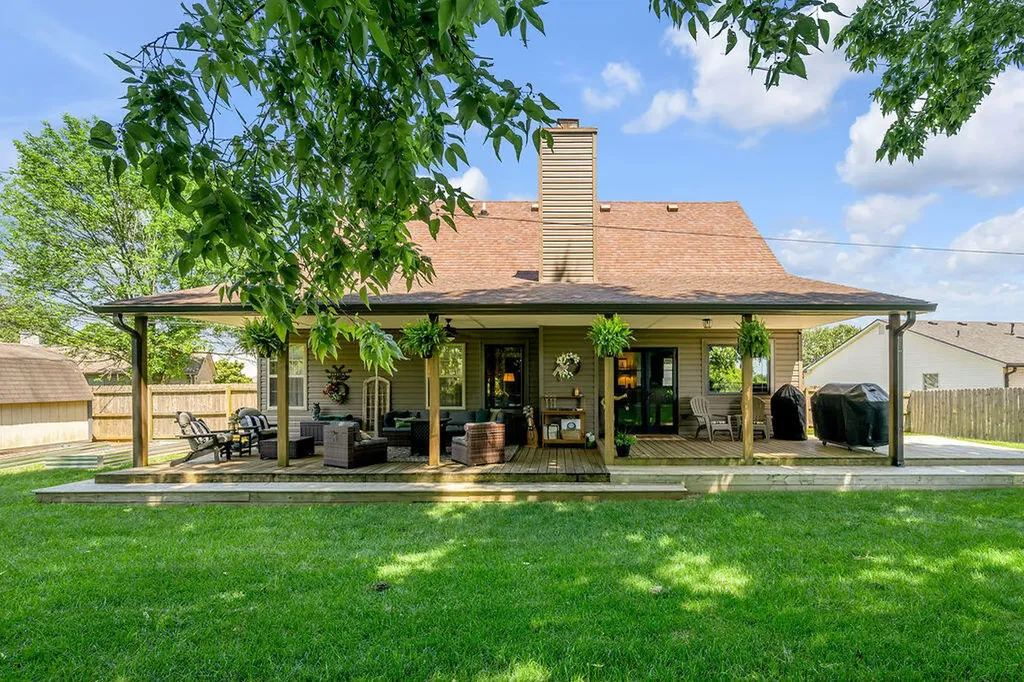 395 Colony Drive Versailles KY 40383